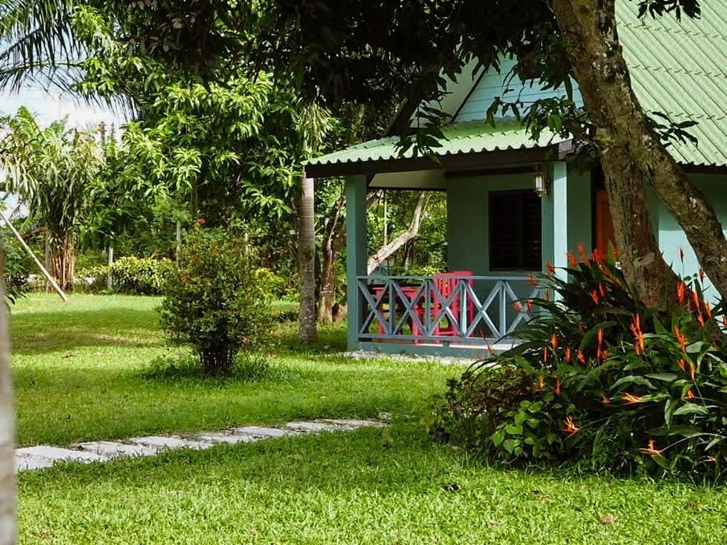 Hotel Navy Garden Chiang Saen Exterior foto