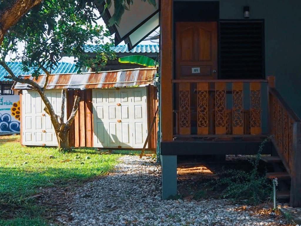 Hotel Navy Garden Chiang Saen Exterior foto