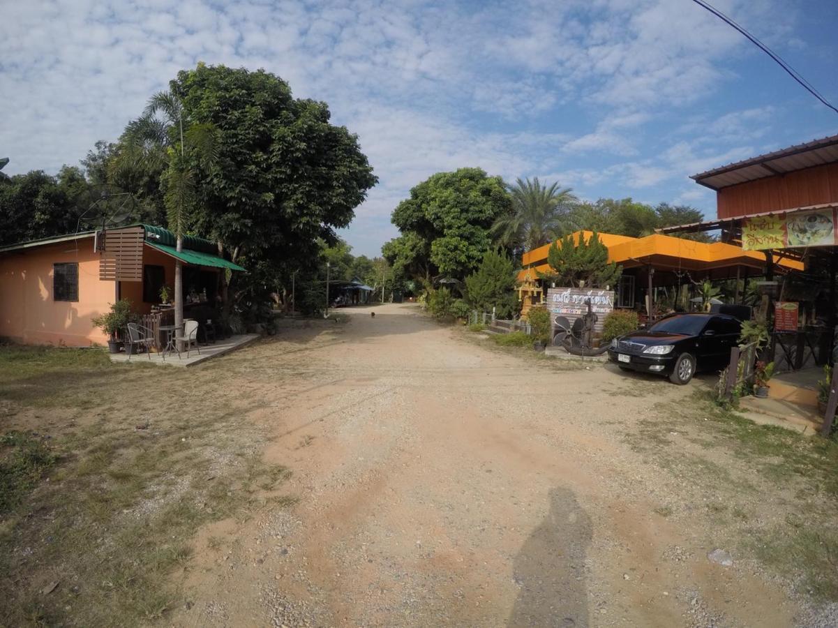 Hotel Navy Garden Chiang Saen Exterior foto